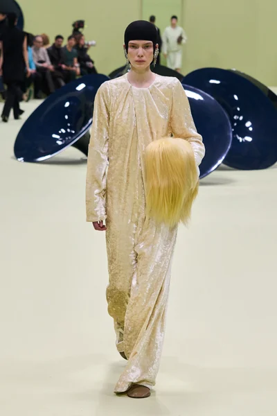 Look 62